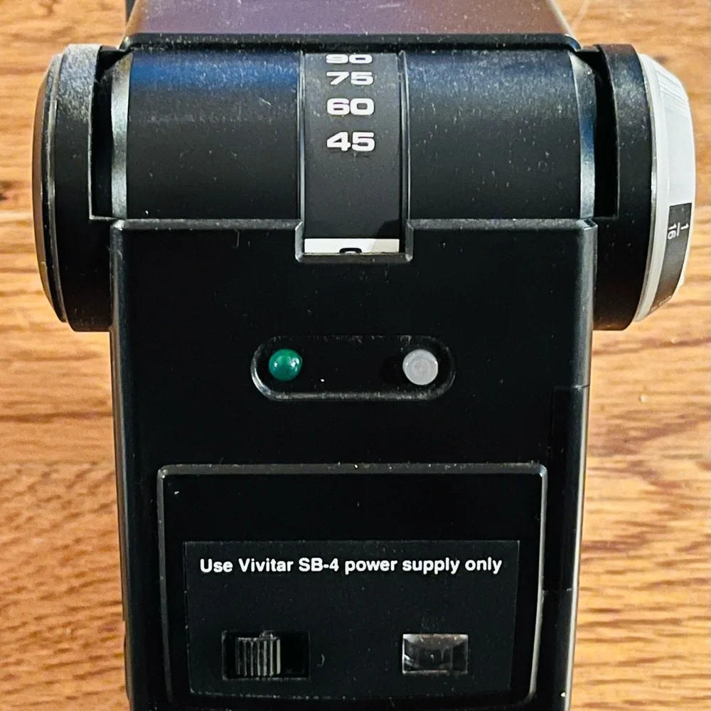 Vivitar 285HV Flash for SLR Cameras (Black)